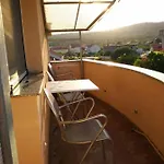 Vala 招待所 Vinišće