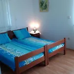 Vala 3* Vinišće