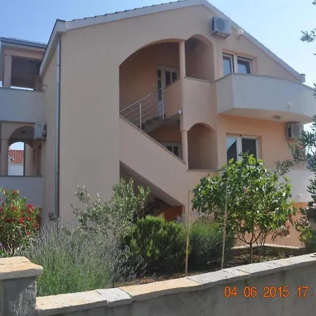 Guest house Vala