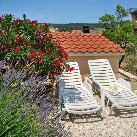 Guest house Vala
