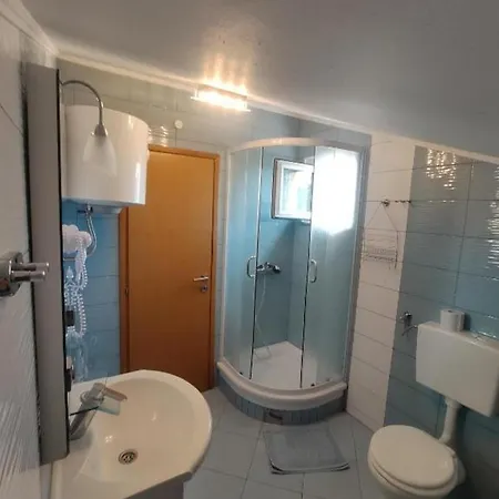Vala Guest house Vinisce