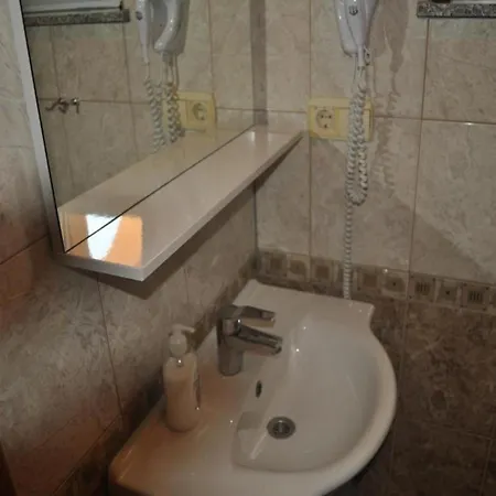 Vala Guest house *