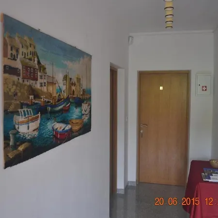 Vala Guest house *