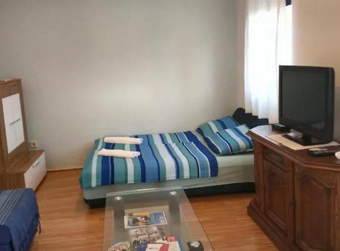 Vala 3* Vinišće